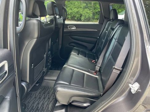 Used 2020 Jeep Grand Cherokee Limited AWD/4WD image 20