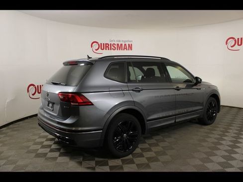 Used 2022 Volkswagen Tiguan SE R-Line AWD/4WD image 8