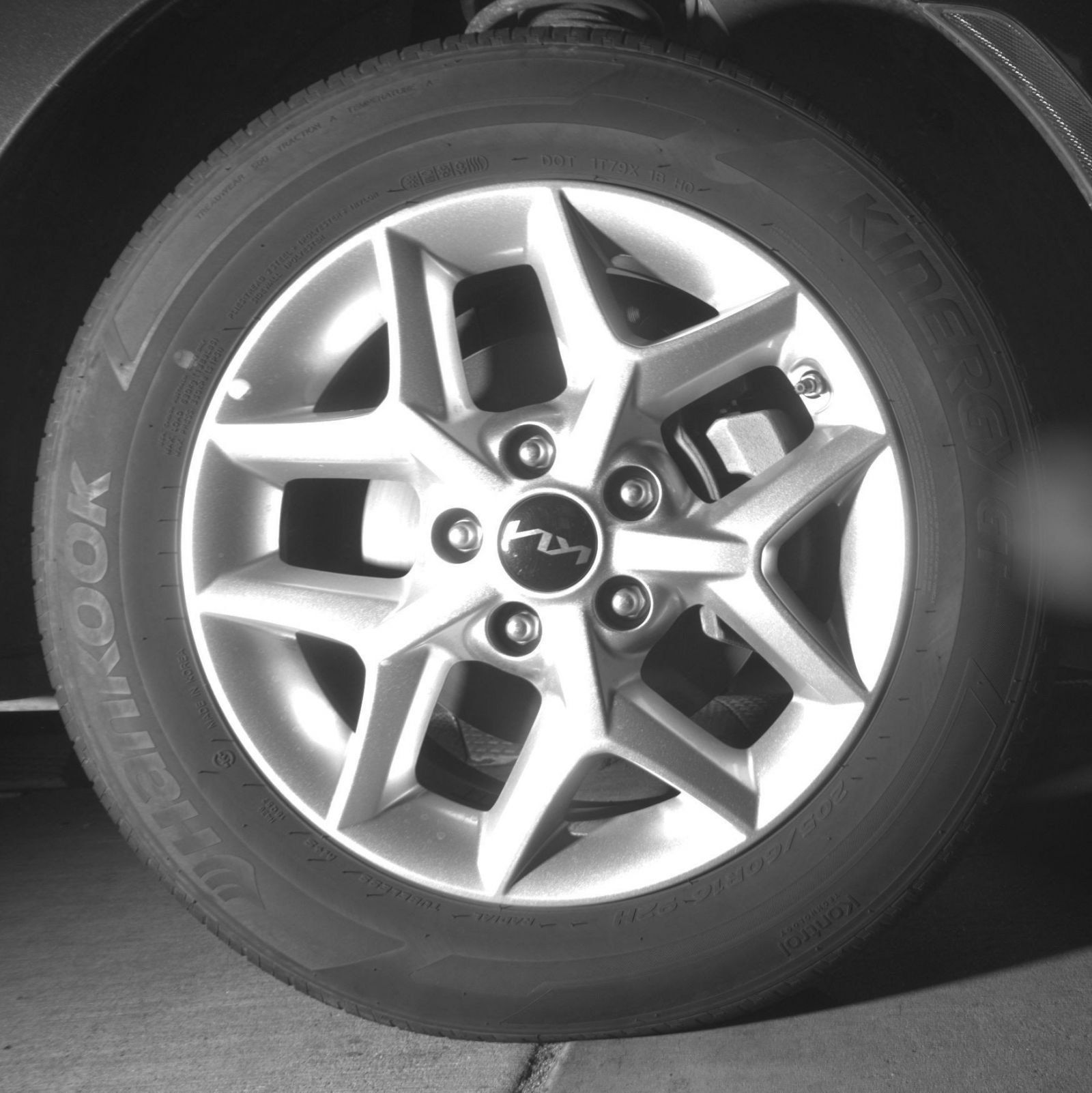 Used 2025 Kia Soul LX w/ LX Technology Package FWD image 15