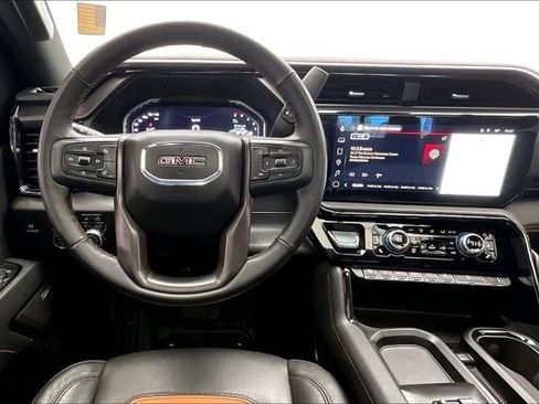 Used 2025 GMC Sierra 3500 AT4 w/ AT4 Premium Plus Package image 4