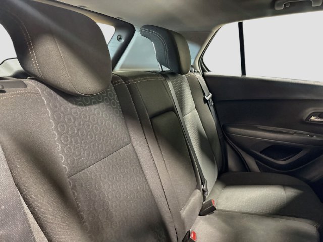 Used 2020 Chevrolet Trax LS FWD image 21