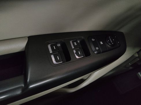 Used 2017 Kia Sportage EX image 27