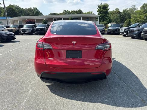 Used 2021 Tesla Model Y Long Range AWD/4WD image 4