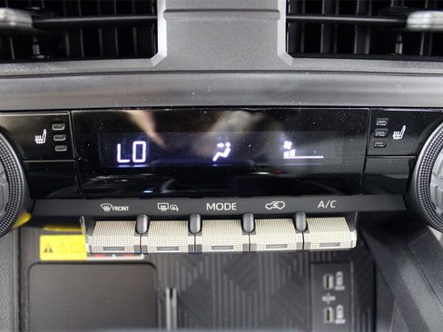 Used 2025 Toyota 4Runner TRD Off-Road image 22