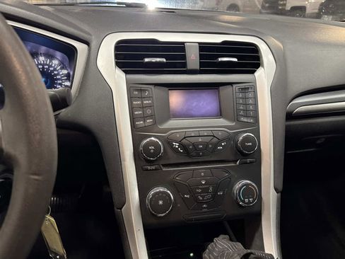 Used 2013 Ford Fusion SE image 22