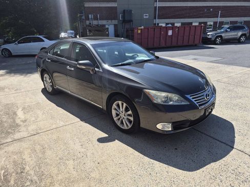 Used 2010 Lexus ES 350 w/ Preferred Accessory Package FWD image 4
