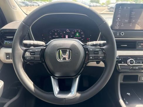 New 2026 Honda Pilot Touring image 13