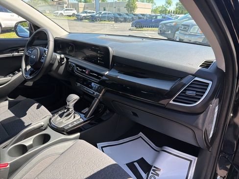 New 2026 Kia Seltos S AWD/4WD image 12
