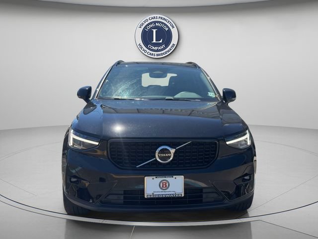 Certified 2023 Volvo XC40 B5 Plus w/ Climate Package AWD/4WD image 13