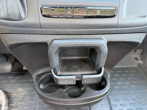 Used 2025 RAM ProMaster 2500 w/ Convenience Group FWD image 27