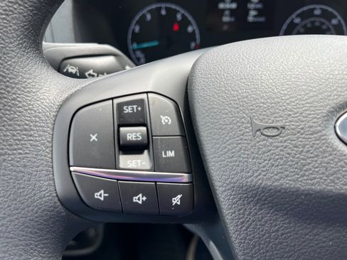 New 2025 Ford Transit 250 148 Medium Roof image 17