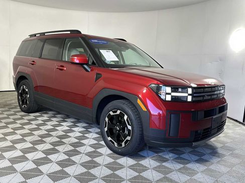 Used 2025 Hyundai Santa Fe SEL image 2