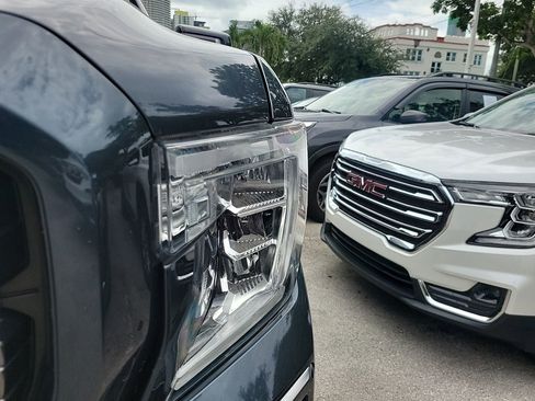 Used 2020 GMC Sierra 1500 AT4 w/ AT4 Premium Package AWD/4WD image 5