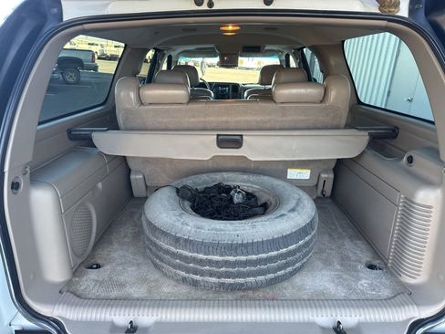 Used 2004 GMC Yukon XL Denali image 26