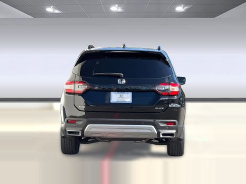 Used 2023 Honda Pilot Elite image 9