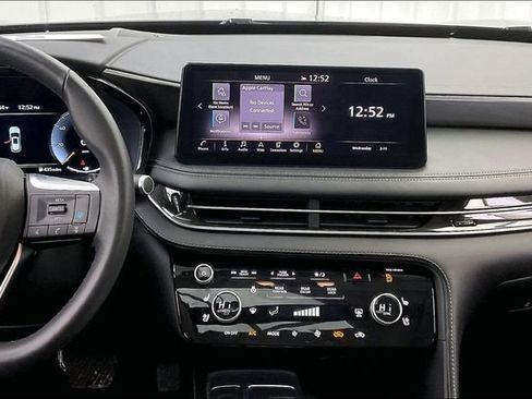 Certified 2025 INFINITI QX60 Luxe w/ Vision Package image 6