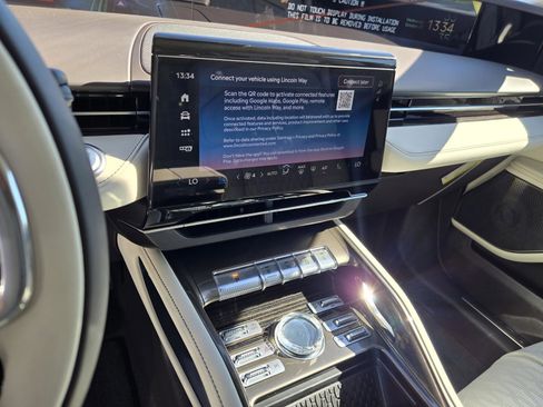 New 2026 Lincoln Nautilus Black Label w/ Jet Appearance Package image 12