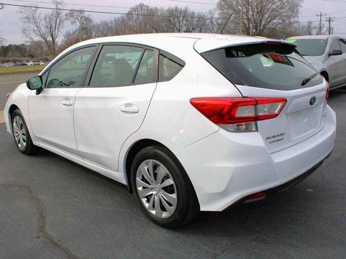 Used 2019 Subaru Impreza 2.0i w/ Eyesight image 8
