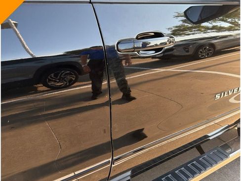 Used 2017 Chevrolet Silverado 1500 LT w/ All Star Edition RWD image 6