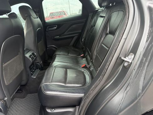 Used 2018 Jaguar F-PACE S AWD/4WD image 13