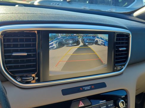 Used 2020 Kia Sportage S w/ S Premium Package FWD image 34