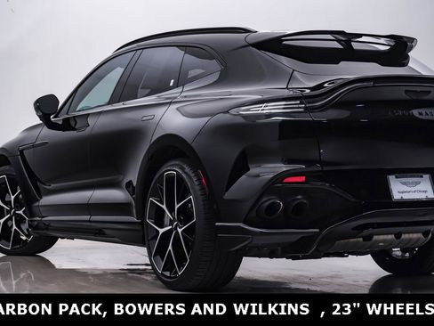 Used 2025 Aston Martin DBX 707 image 9