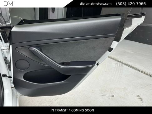 Used 2021 Tesla Model 3 Standard Range Plus image 28