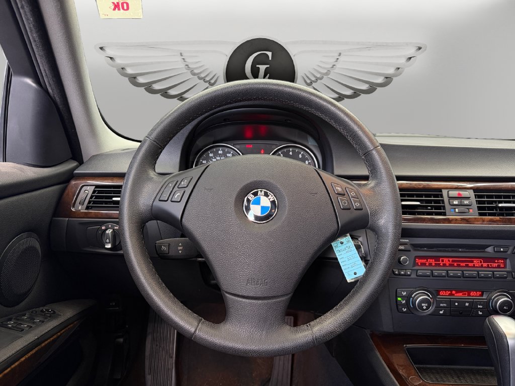 Used 2010 BMW 335i Sedan RWD image 12