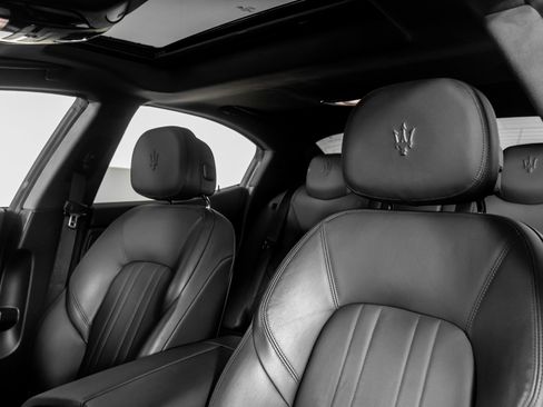 Used 2023 Maserati Ghibli Modena image 3