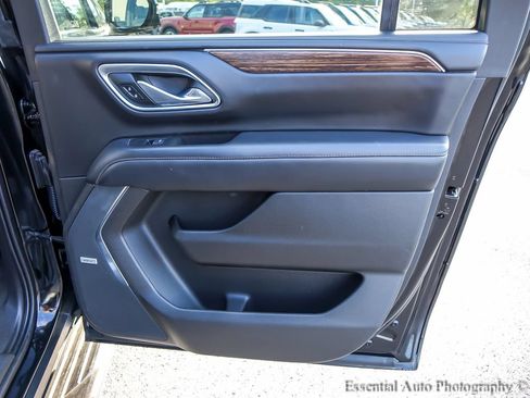Used 2021 Chevrolet Suburban High Country AWD/4WD image 27