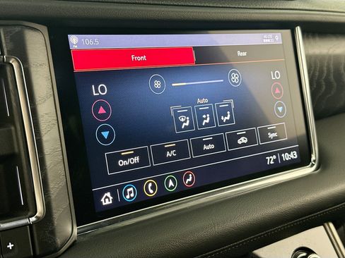 Used 2021 GMC Yukon XL Denali w/ Denali Premium Package RWD image 16