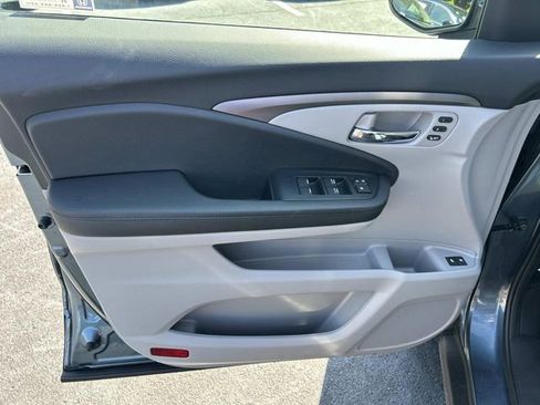 Used 2022 Honda Pilot EX-L image 24