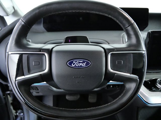 Used 2025 Ford Expedition Max Platinum AWD/4WD image 25