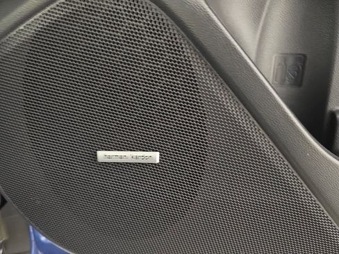 Used 2021 Subaru Forester Limited image 11