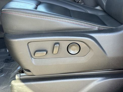 Used 2025 Chevrolet Tahoe RST image 21