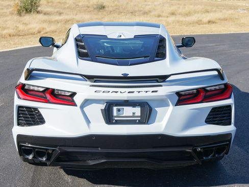 Used 2023 Chevrolet Corvette Stingray Premium Cpe w/ Z51 Performance Package image 8