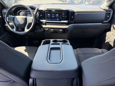 Used 2025 Chevrolet Silverado 1500 LT AWD/4WD image 20