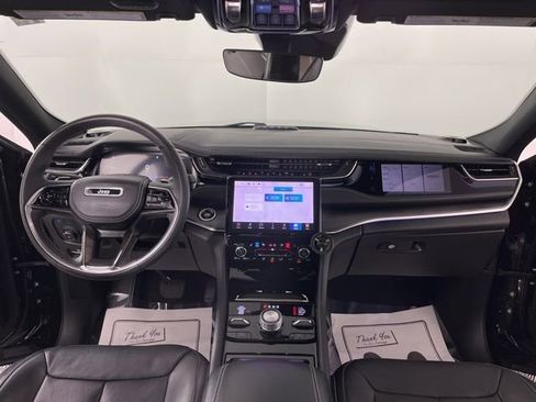 Used 2023 Jeep Grand Cherokee Overland image 44