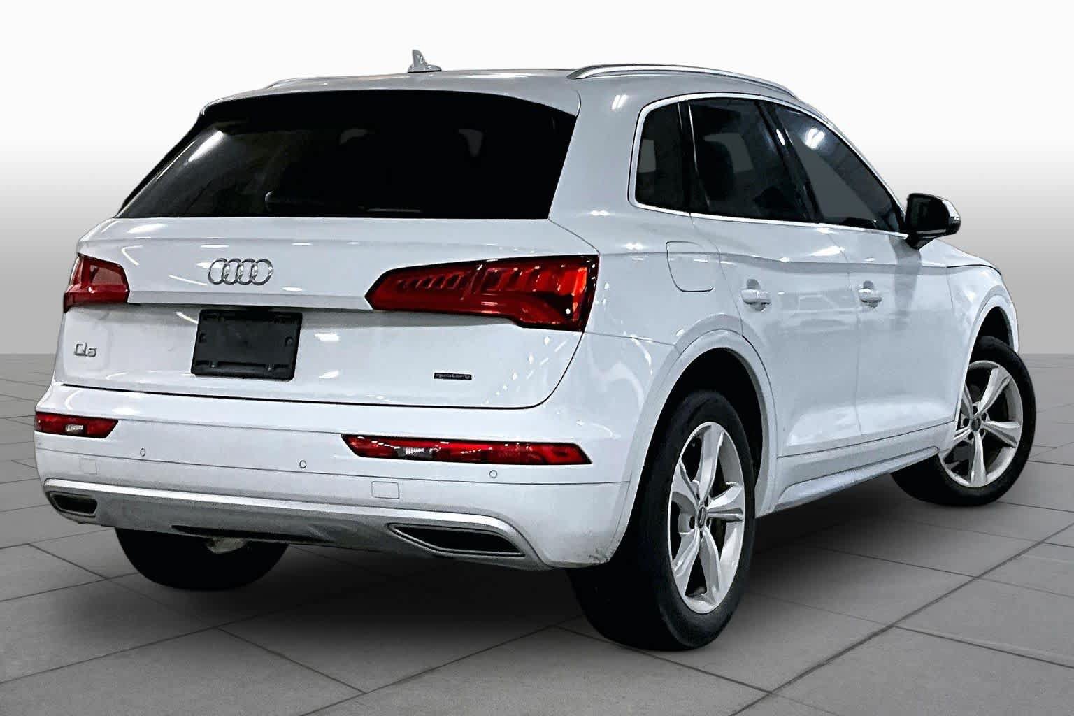 Used 2020 Audi Q5 2.0T Premium Plus w/ Premium Plus Package AWD/4WD image 11