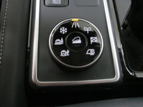 New 2025 Nissan Pathfinder SL image 28