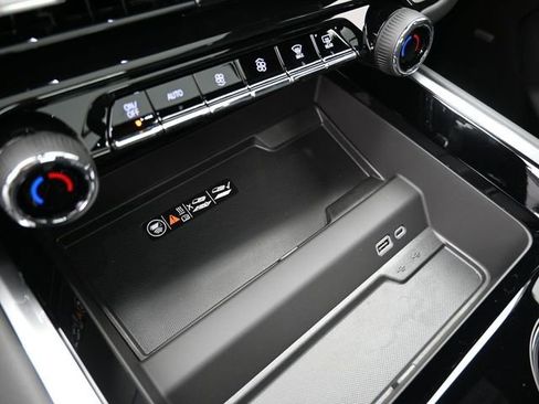 New 2026 Chevrolet Tahoe Premier image 36