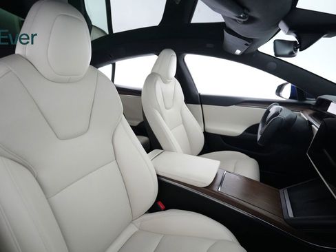 Used 2022 Tesla Model S image 23