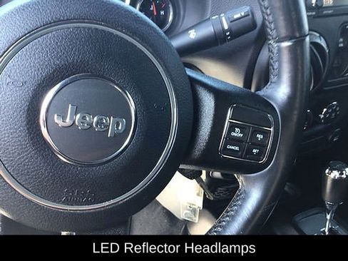 Used 2018 Jeep Wrangler Unlimited Willys Wheeler image 27