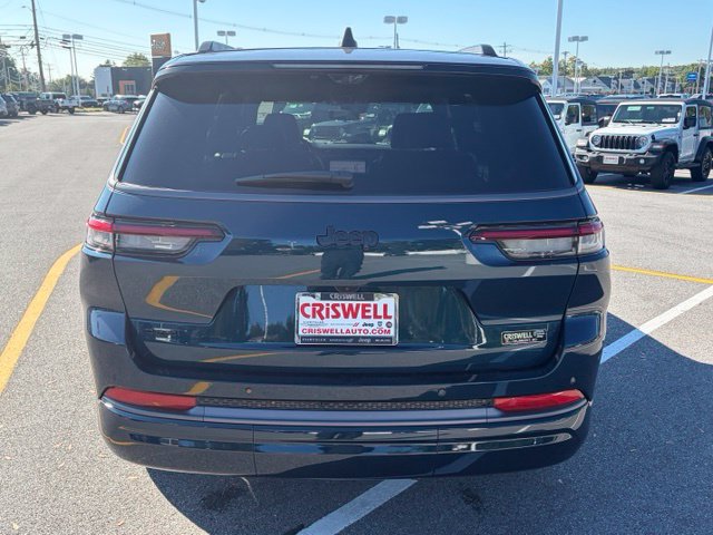 New 2027 Jeep Grand Cherokee L Limited AWD/4WD image 4