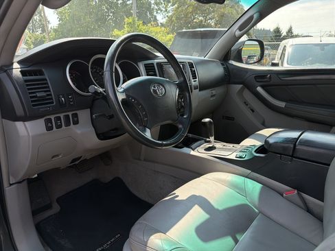 Used 2006 Toyota 4Runner Limited AWD/4WD image 7