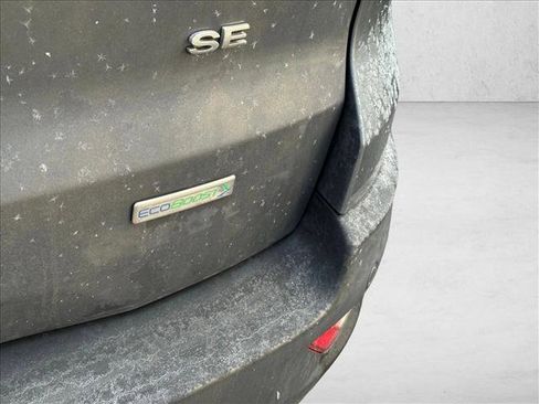 Used 2020 Ford EcoSport SE w/ SE Convenience Package image 10