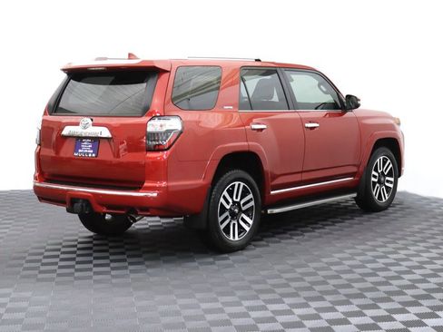 Used 2022 Toyota 4Runner Limited AWD/4WD image 9