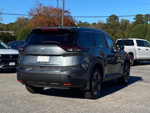 New 2026 Nissan Rogue SV image 3