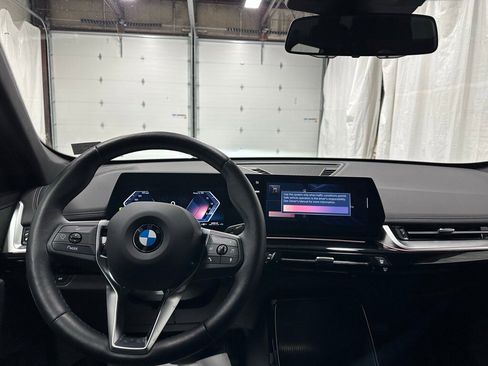 Used 2025 BMW X1 xDrive28i image 16
