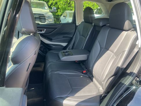 Used 2023 Subaru Forester Limited AWD/4WD image 22